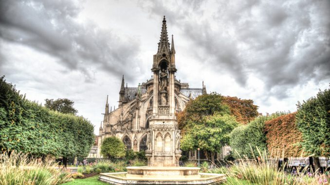 Notre-Dame-von-Skitterphoto-auf-Pixabay Notre-Dame